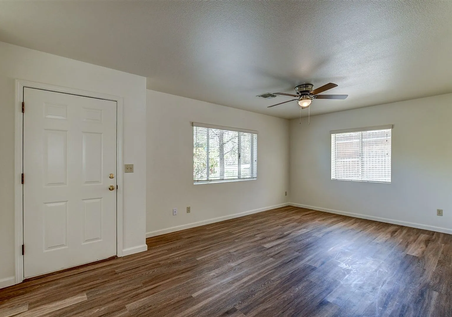 114 Bradshaw Drive — Photo 3