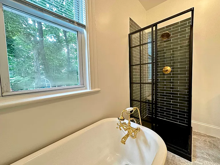35 Waldeck St #1 — Photo 13