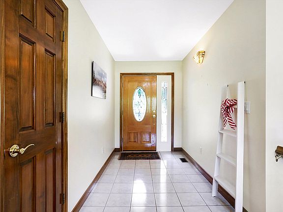 4th image of 4502 N Northwoods Ln