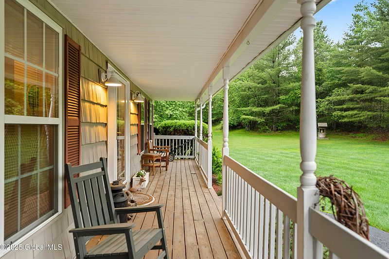 4th image of 80 Fawn Ridge Way