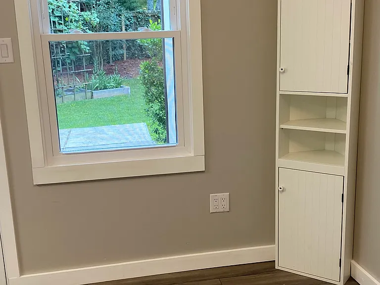 Dining window and dining cabinet
Energy-efficient windows installed