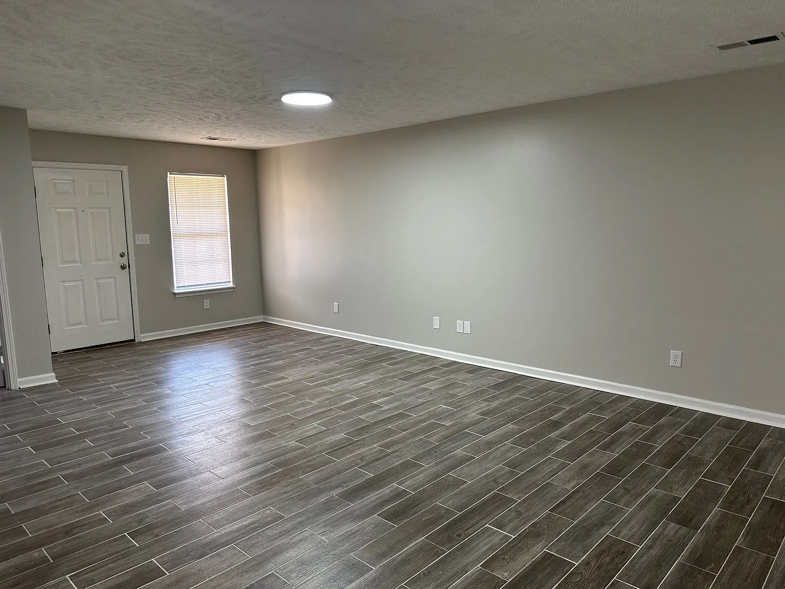 2 bed, 1138 sqft, $1,250 — Photo 4
