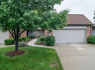 4644 Laurel Club Cir #1, West Bloomfield, MI 48323