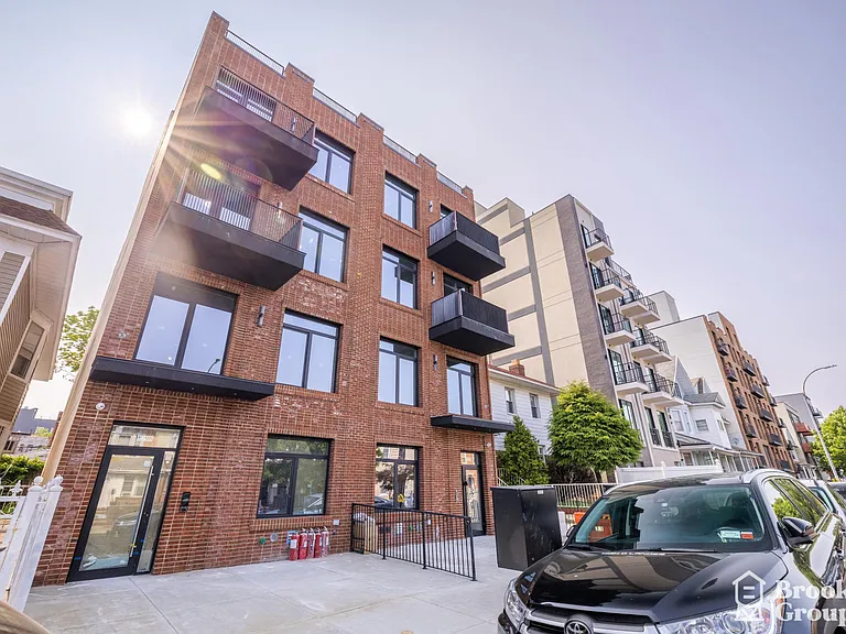 1298 New York Ave #4B — Photo 12