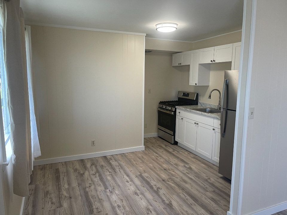 1st image of 485 Waianuenue Ave #110A