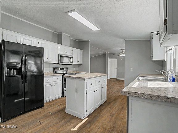 3rd image of 1508 Ingram Heights Rd