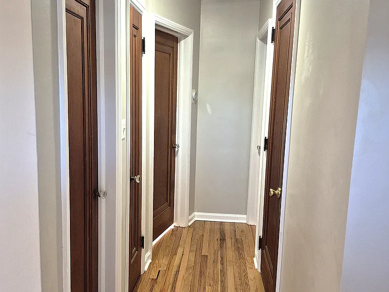 1069 Mulberry St — Photo 9