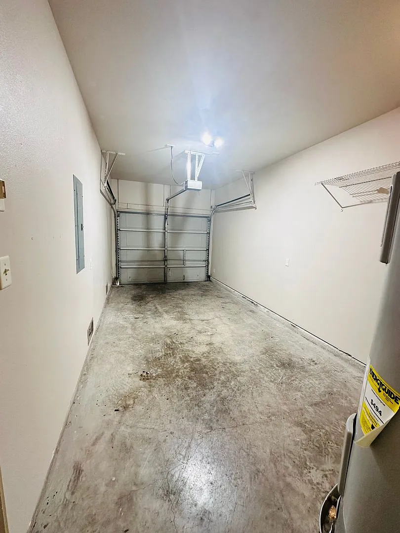 10818 Mathom Landing Unit 2 — Photo 3