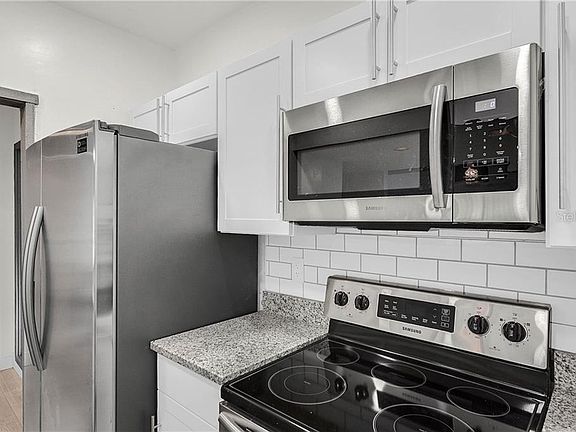 5th image of 337 Birch Way #337