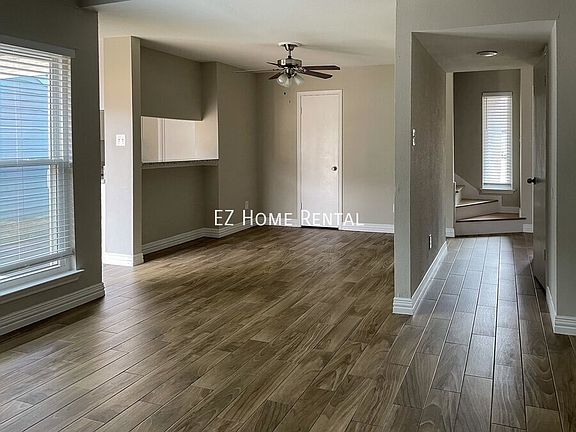 4th image of 10310 Richmond Hill Dr