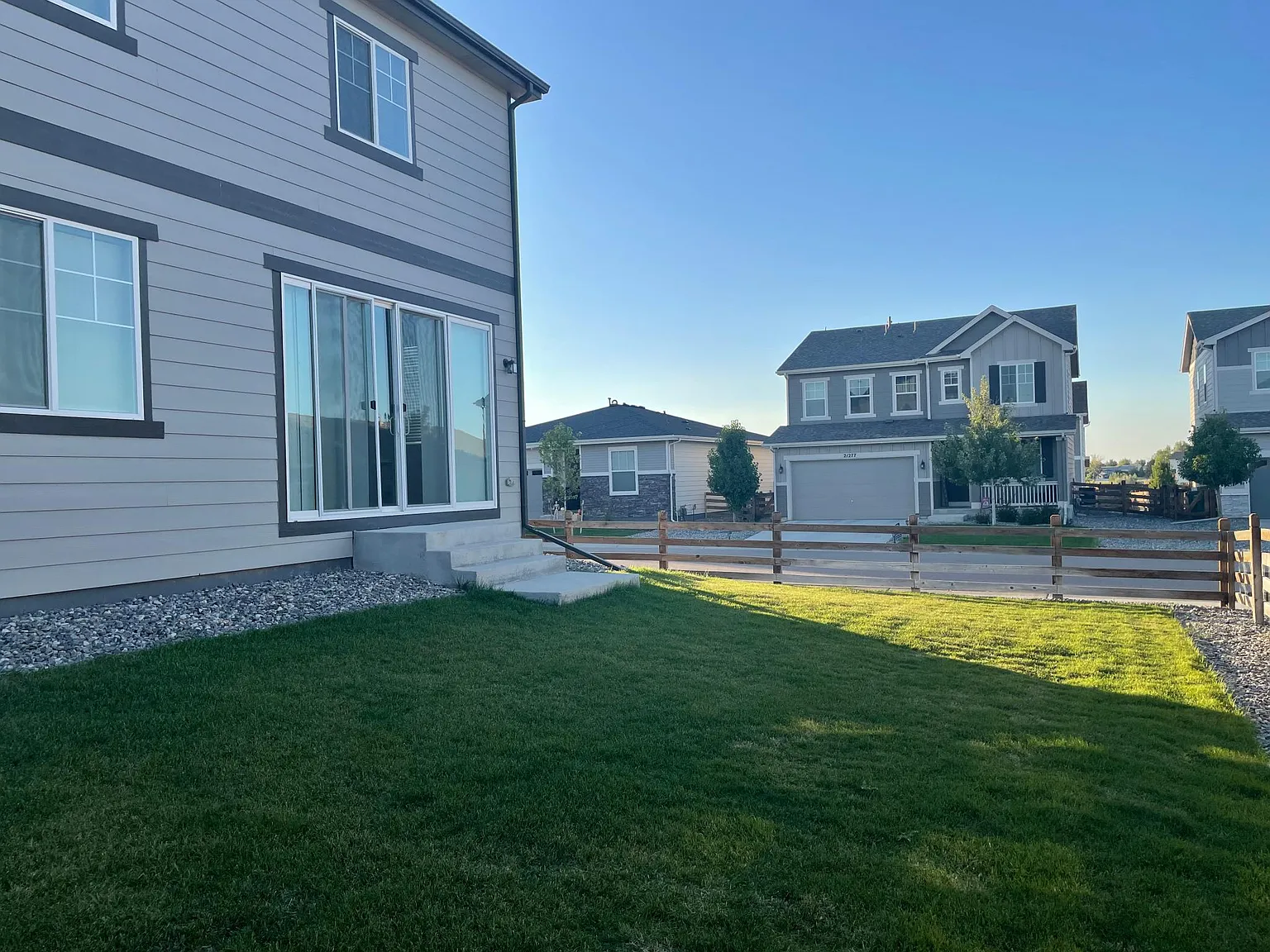 3 bed, 2.5 bath, 1818 sqft, $2,895 — Photo 4