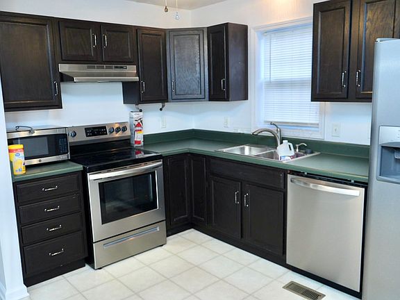 4th image of 2427 Lindsay Rd
