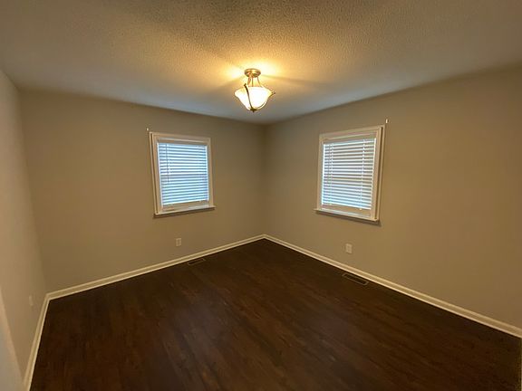 3rd image of 1028 Orange St
