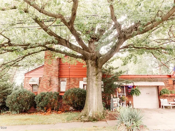 2630 Robindale Ave, Akron, OH 44312