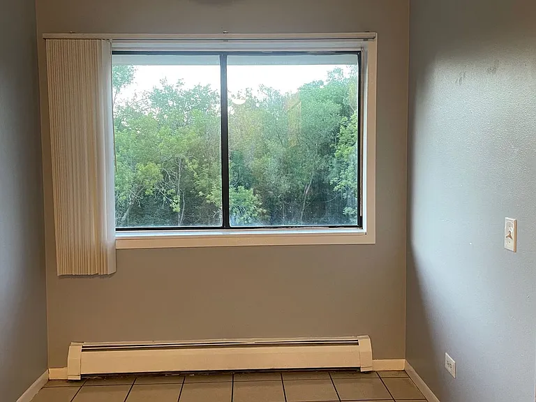 2200 Lewis Ave #304 — Photo 3