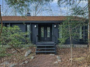1413 Pine Cone Rd, Pocono Pines, PA 18350