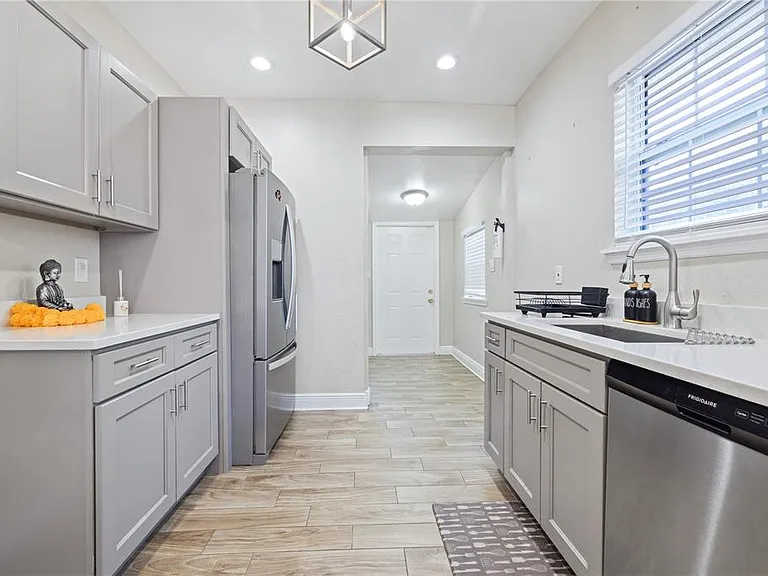 3808 N Tampa St — Photo 10
