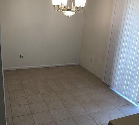 3rd image of 4805 Cliffony Dr
