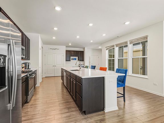 5th image of 14486 Clover Ave
