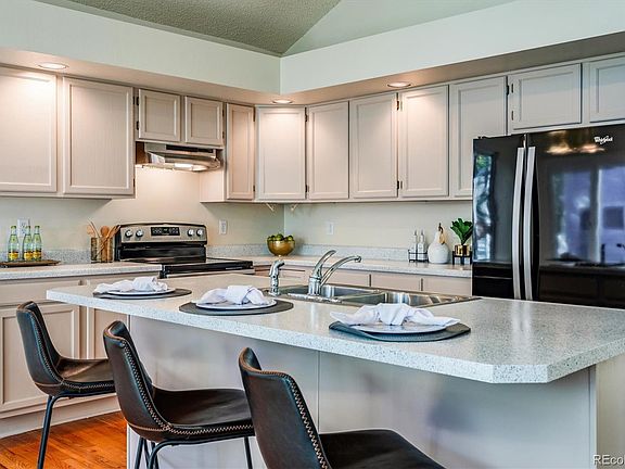 5th image of 8041 W 78th Pl