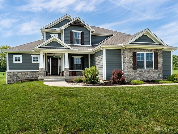 3rd image of 9465 Cold Springs Ln