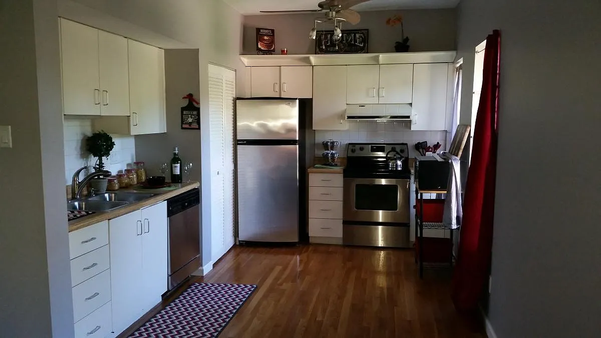 Building Photo - 5592 Waterman Blvd #3B