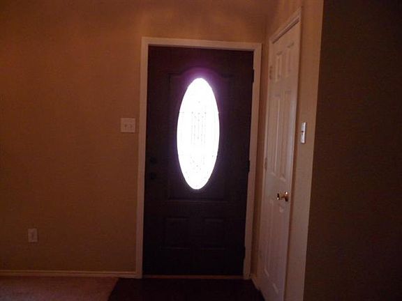 3rd image of 2876 Westover Dr