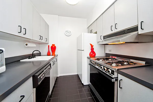 Rented by Merle K. Barash Real Estate, Inc. | media 26