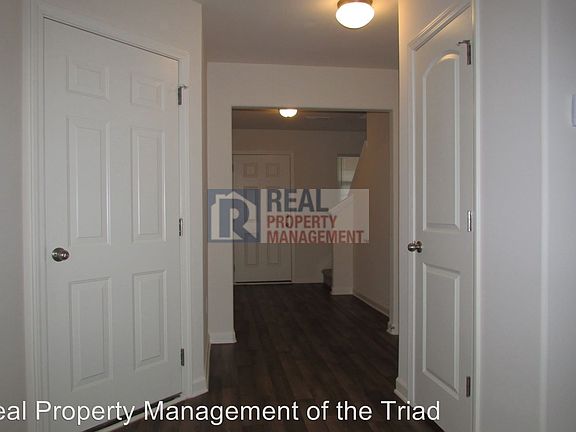 5th image of 4118 Vershire Ave