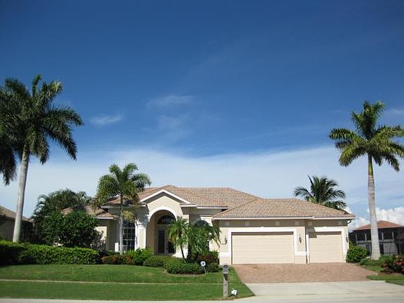 2nd image of 454 Kendall Dr