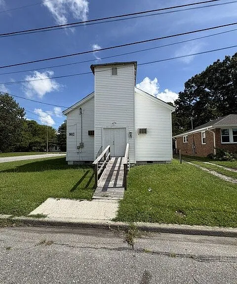 802 E Highland Ave — Photo 1