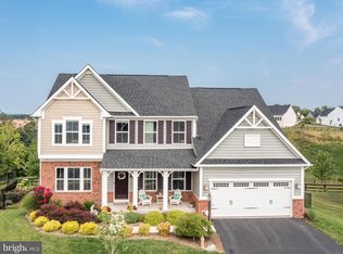 123 Cabbage White Dr, Lake Frederick, VA 22630