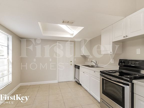 5th image of 768 Leland Dr