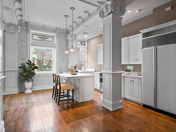 4th image of 8 Garrison St APT 104