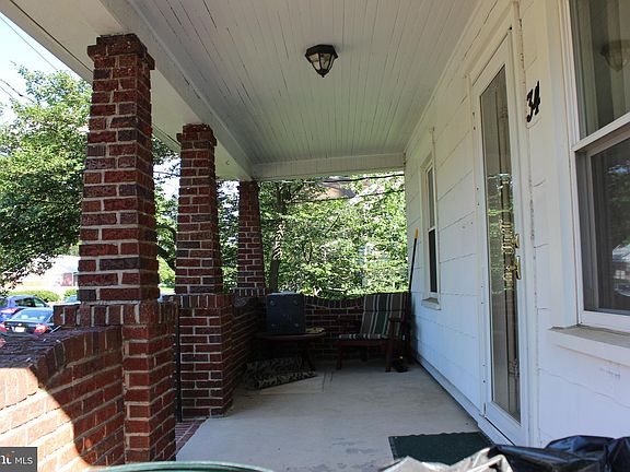 3rd image of 34 S Poplar Ave