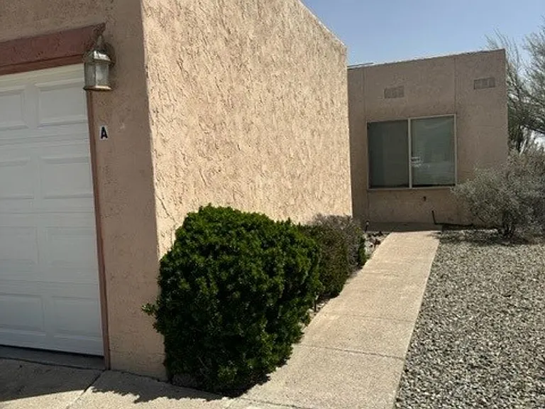 2900 Majestic Rdg #A — Photo 1