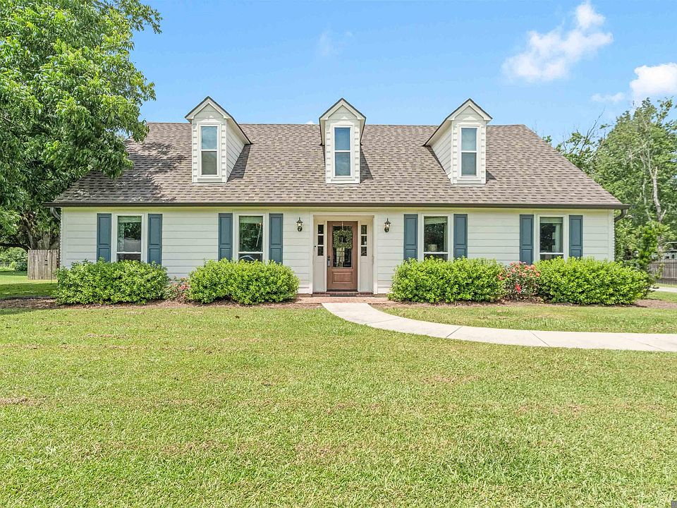 1st image of 10417 Shoe Creek Dr