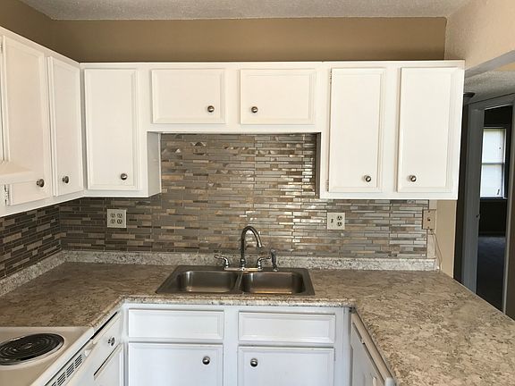 3rd image of 3208 Village Dr SW #C