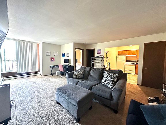 2nd image of 1320 E Capitol Dr APT 307