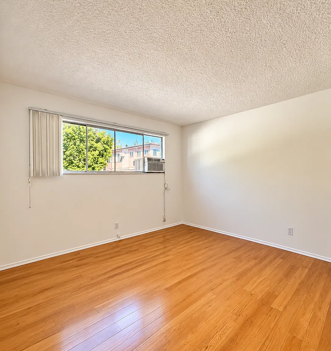 1 bed, 850 sqft, $2,195 — Photo 4