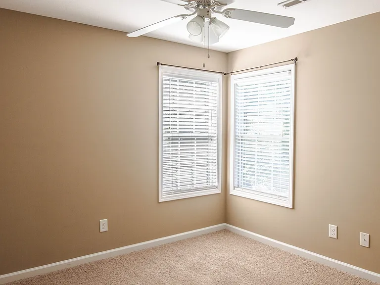 3349 Melissa Ln — Photo 16