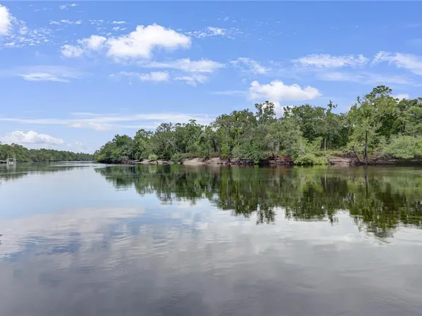 190 SE Riverside West Dr, Branford, FL 32008