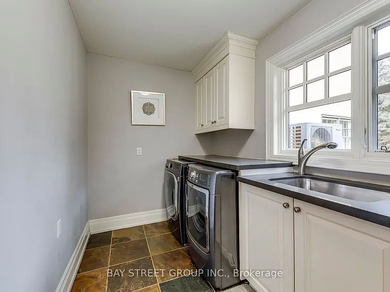 1267 Donlea Cres — Photo 21