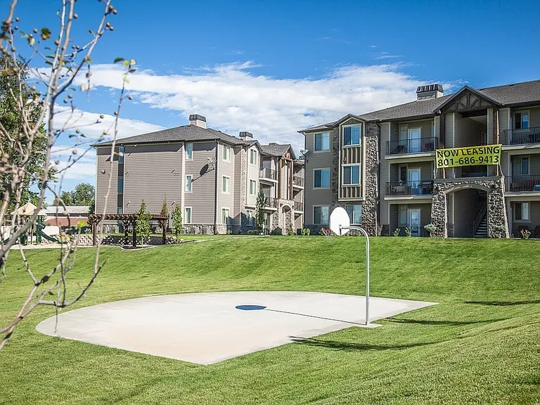 Eastgate at Greyhawk — Photo 11