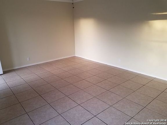 4th image of 12822 Maple Park Dr