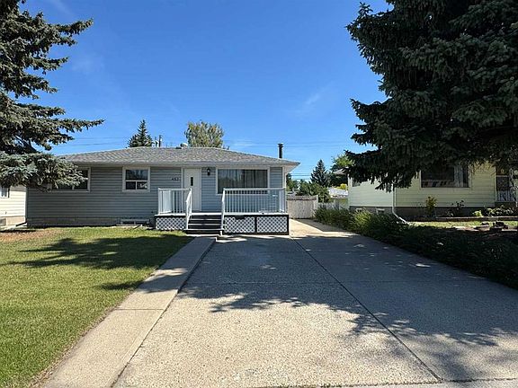 2nd image of 4312 W 45th St SW