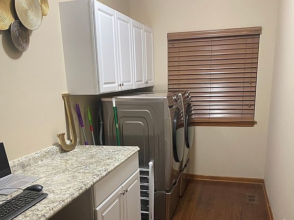 4th image of 14615 Colonial Pkwy