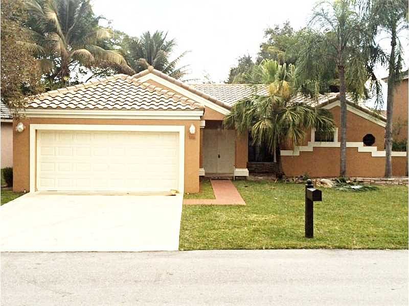 1st image of 146 NW 48th Ave