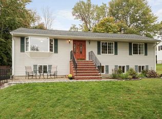 33 Everett Rd, Carmel, NY 10512