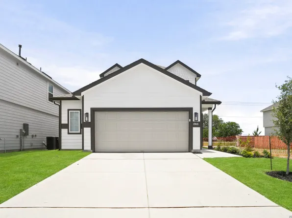 1943 Olivia Drive, New Braunfels, TX 78130